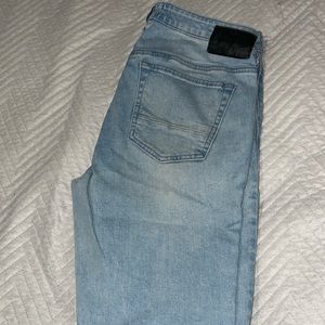 Skinny pair of PacSun jeans no stains !!